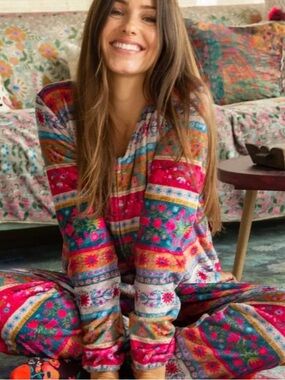 NATURAL LIFE Fleece One-Piece Pajama Size Large